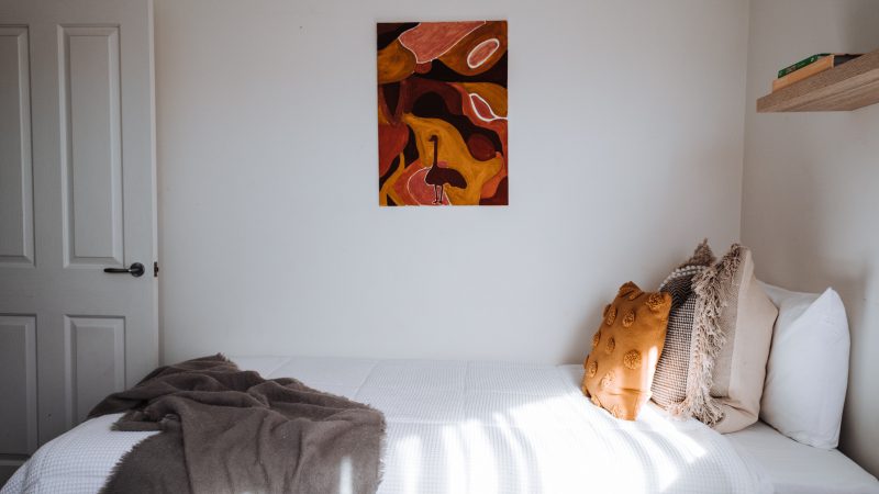 Gdzie sprawdzi się łóżko z pojemnikiem?