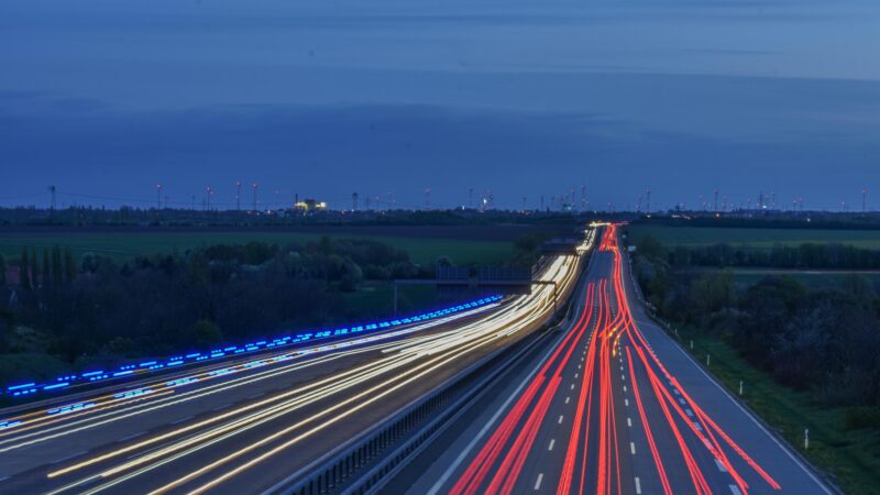 Zasady logistyki ciężkiej: Osiąganie efektywności w transporcie