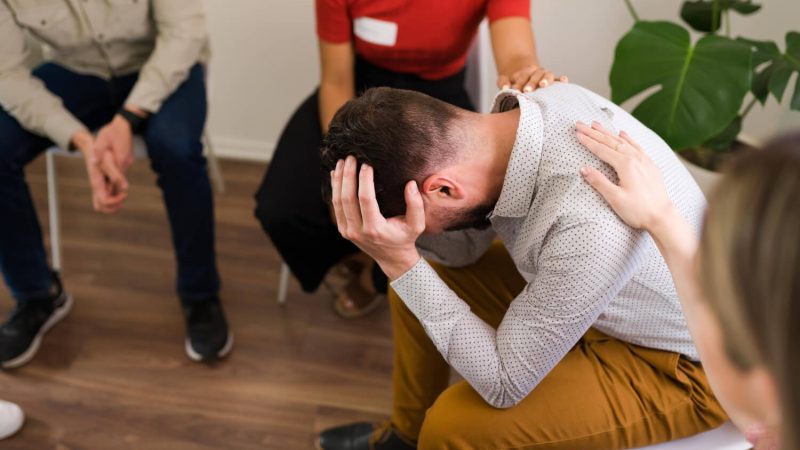 Alkohol i uzależnienia – jak rozpoznać problem i szukać pomocy